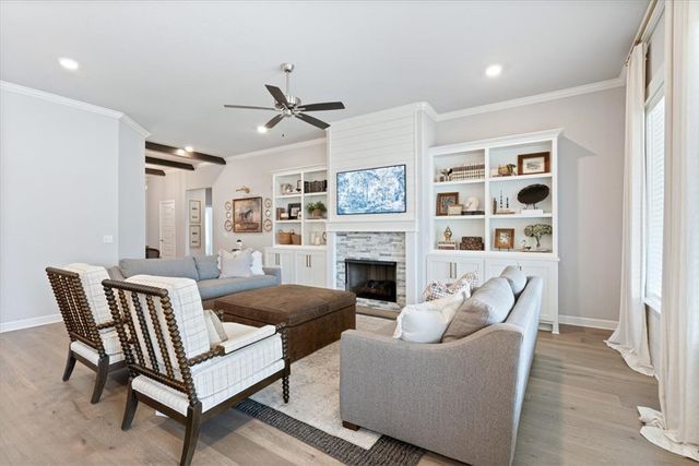 916 Budrio Avenue, Tontitown, AR 72762