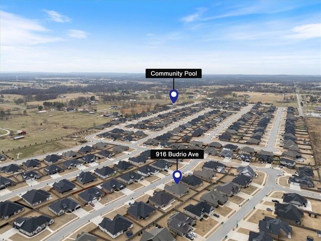 916 Budrio Avenue, Tontitown, AR 72762