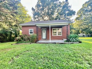 88 Polk Street, Taylorsville, NC 28681