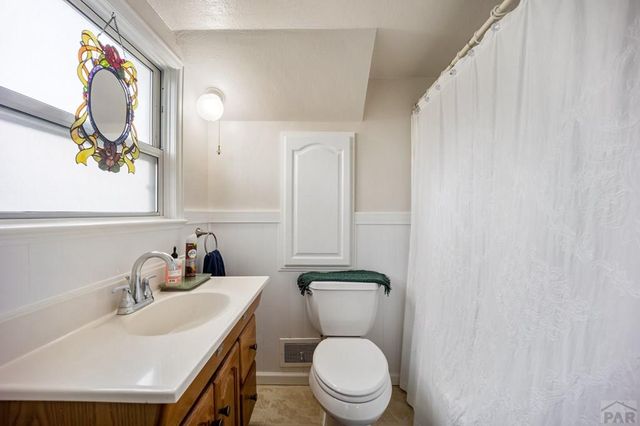 814 Raton Ave, La Junta, CO 81050