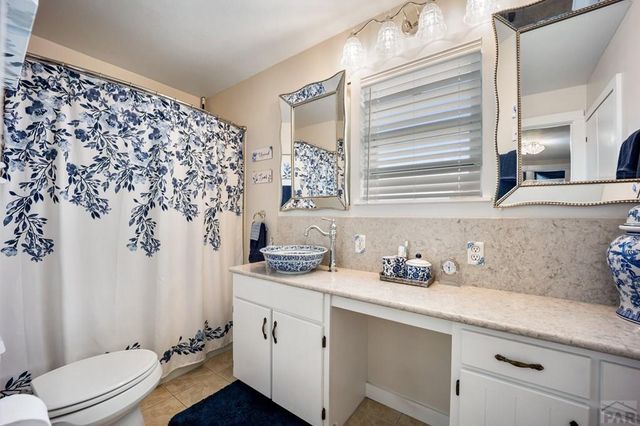 814 Raton Ave, La Junta, CO 81050