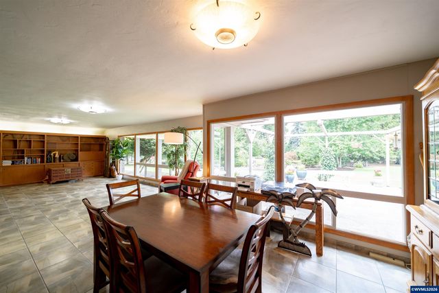 455 W High St, Stayton, OR 97383