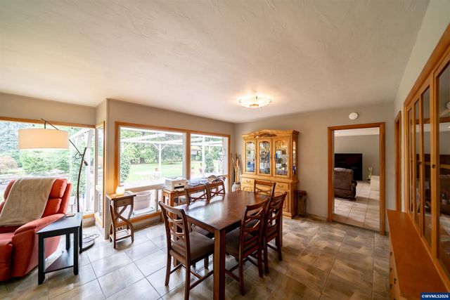 455 W High St, Stayton, OR 97383