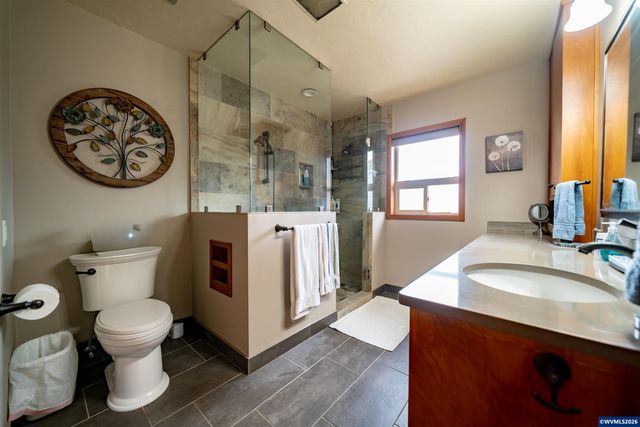 455 W High St, Stayton, OR 97383