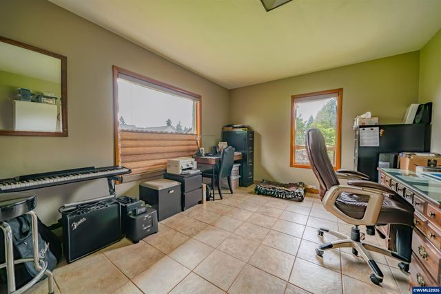 455 W High St, Stayton, OR 97383