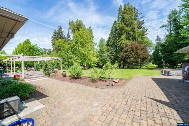 455 W High St, Stayton, OR 97383