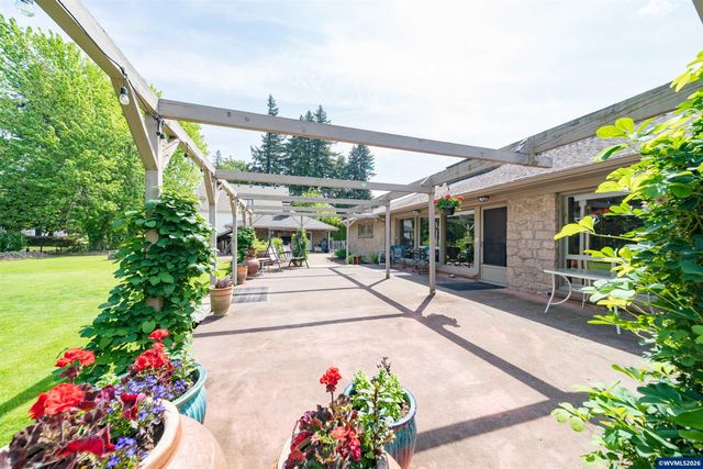 455 W High St, Stayton, OR 97383