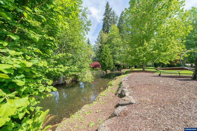 455 W High St, Stayton, OR 97383