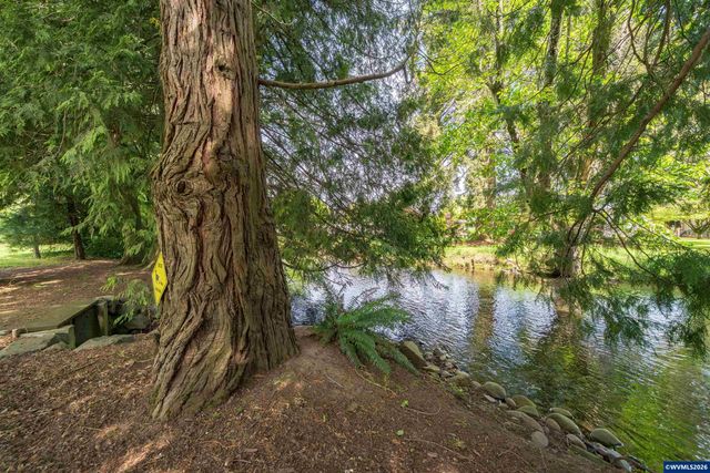455 W High St, Stayton, OR 97383