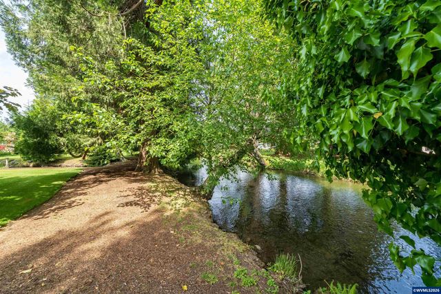 455 W High St, Stayton, OR 97383