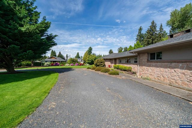 455 W High St, Stayton, OR 97383