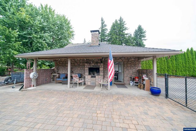 455 W High St, Stayton, OR 97383