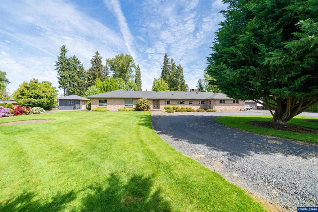 455 W High St, Stayton, OR 97383