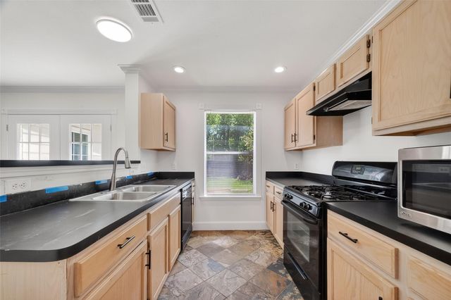 3938 Vauxhall Drive S, Houston, TX 77047