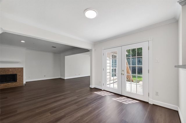 3938 Vauxhall Drive S, Houston, TX 77047