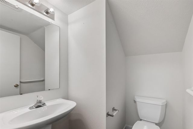 3938 Vauxhall Drive S, Houston, TX 77047