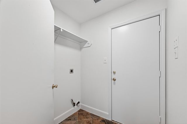 3938 Vauxhall Drive S, Houston, TX 77047