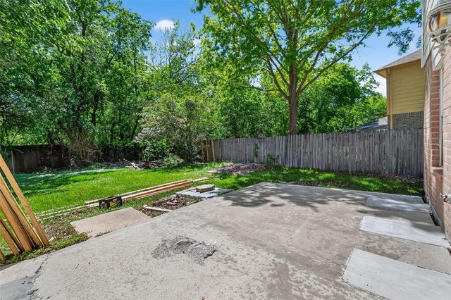 3938 Vauxhall Drive S, Houston, TX 77047