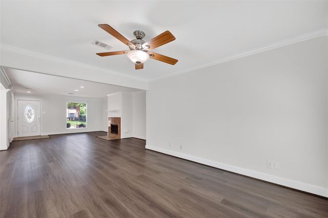 3938 Vauxhall Drive S, Houston, TX 77047