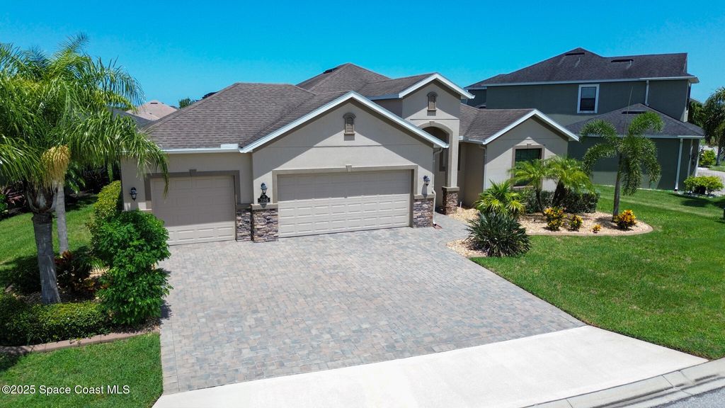 3186 Casterton Drive, Melbourne, FL 32940