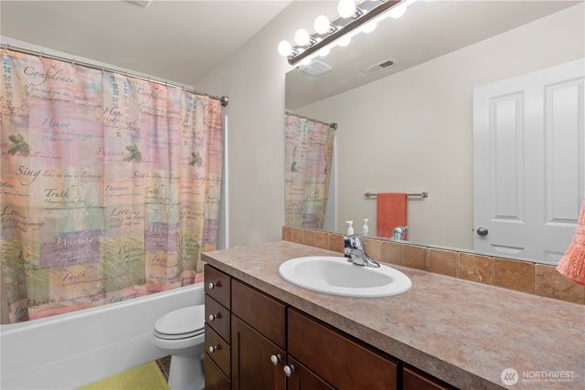 7913 152nd Street Ct E, Puyallup, WA 98375