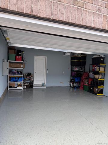 8692 Pioneer Street 10, Washington Township, MI 48094