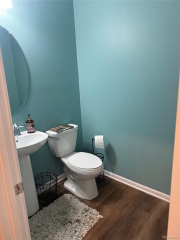 8692 Pioneer Street 10, Washington Township, MI 48094