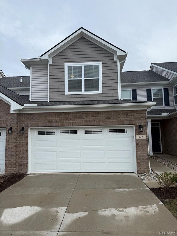 8692 Pioneer Street 10, Washington Township, MI 48094