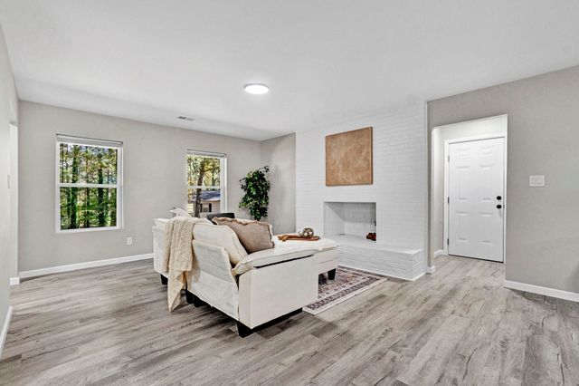 16 Willow Pines Court, Spartanburg, SC 29303