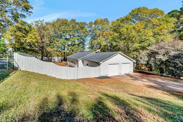 16 Willow Pines Court, Spartanburg, SC 29303