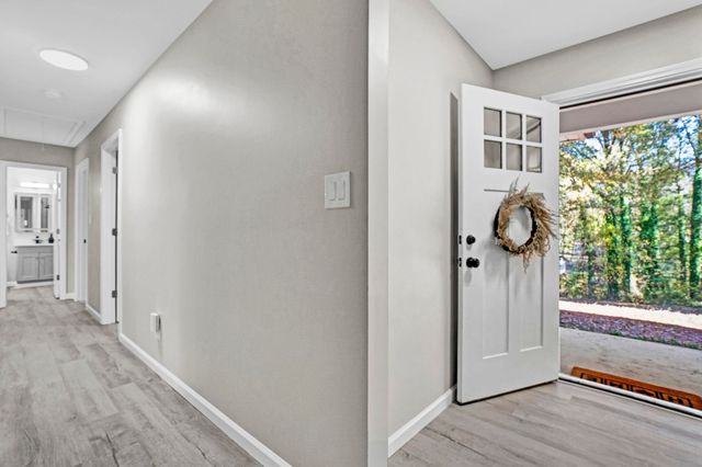 16 Willow Pines Court, Spartanburg, SC 29303