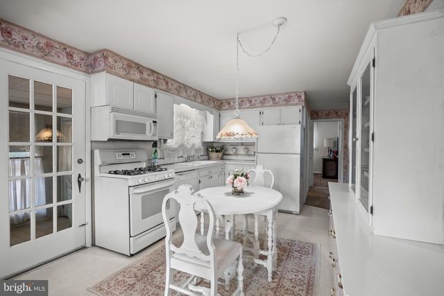 59 N CHESTER AVE, Delran, NJ 08075