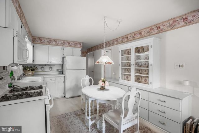 59 N CHESTER AVE, Delran, NJ 08075