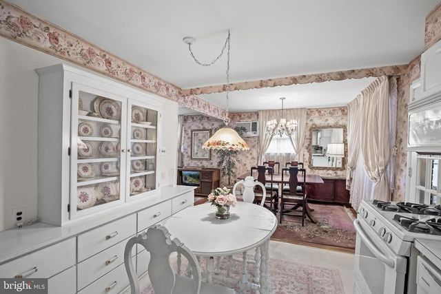 59 N CHESTER AVE, Delran, NJ 08075