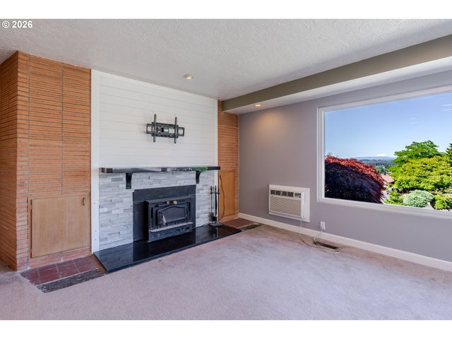 12640 Ne ROSE Pkwy, Portland, OR 97230