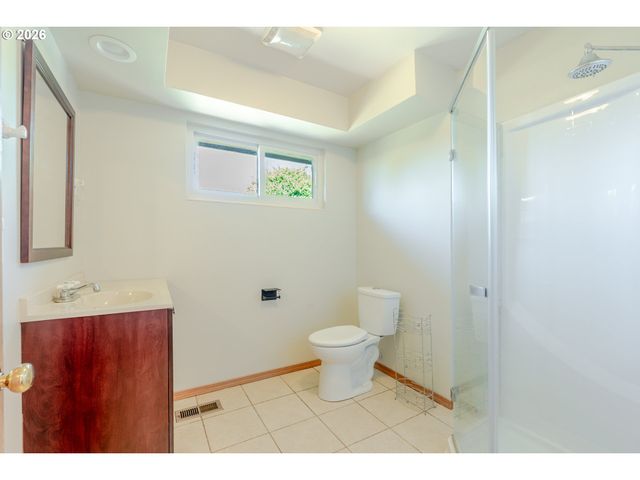 12640 Ne ROSE Pkwy, Portland, OR 97230