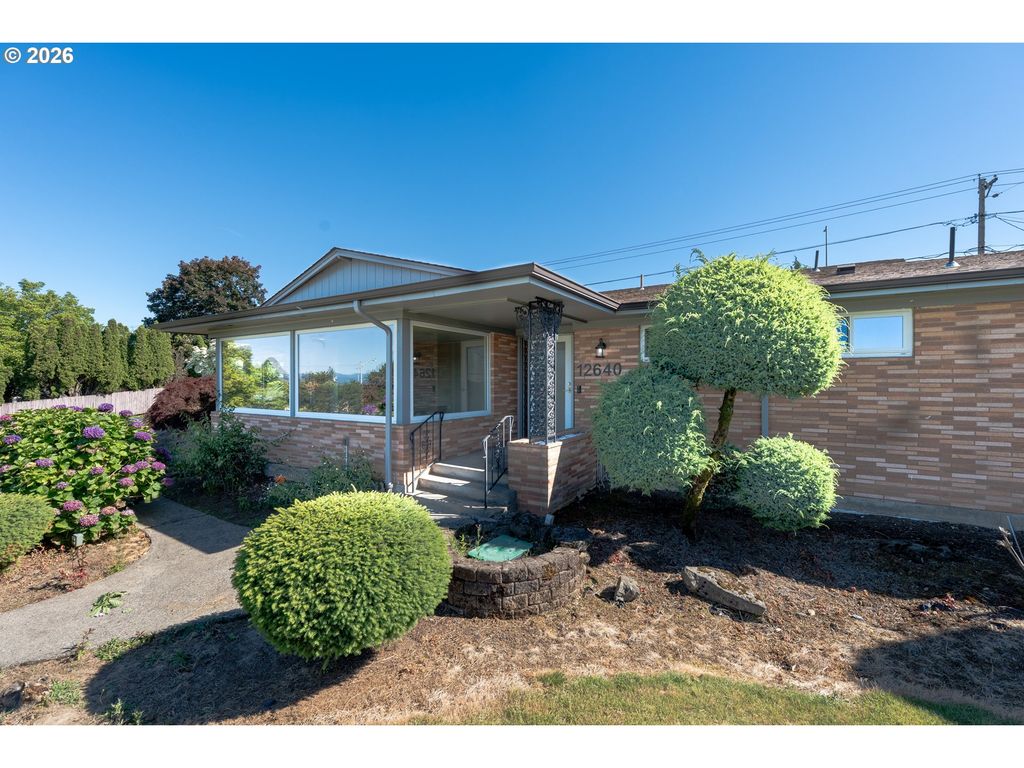 12640 Ne ROSE Pkwy, Portland, OR 97230