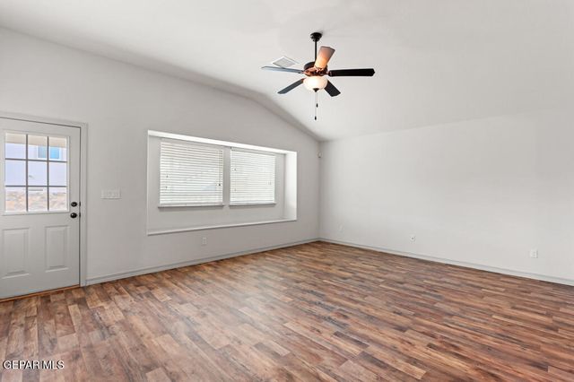 12235 joaquin roman Lane, El Paso, TX 79938