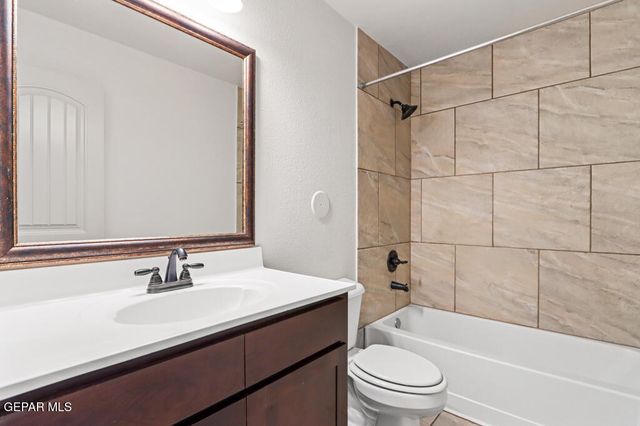 12235 joaquin roman Lane, El Paso, TX 79938