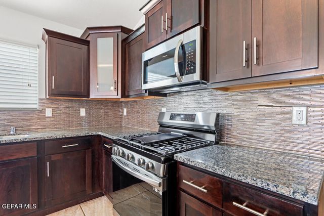 12235 joaquin roman Lane, El Paso, TX 79938