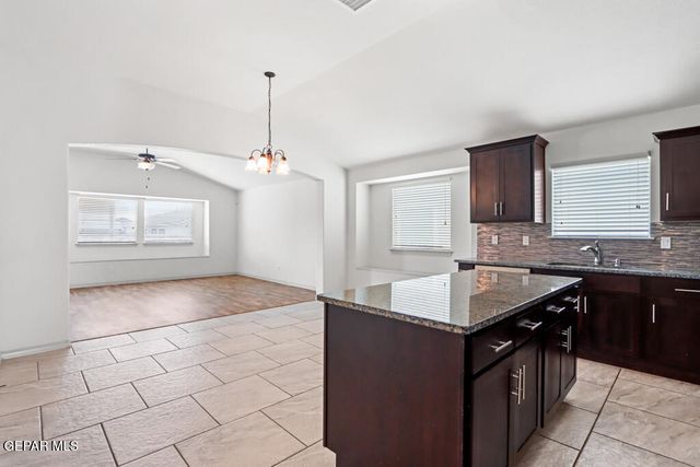 12235 joaquin roman Lane, El Paso, TX 79938