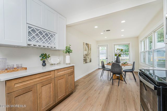 160 Westbrook Drive, Toms River, NJ 08757