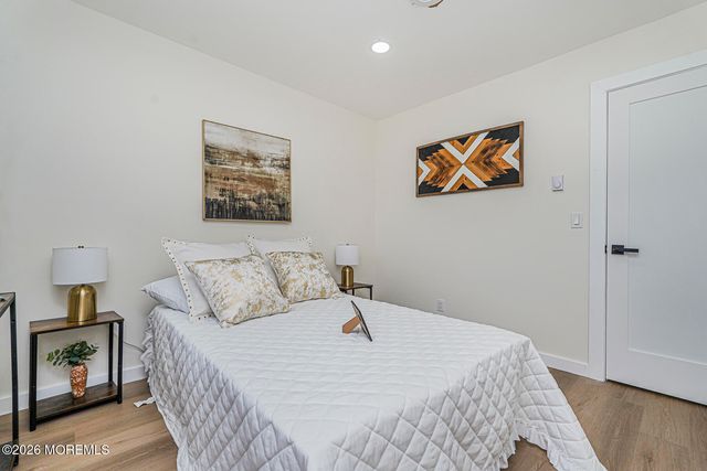 160 Westbrook Drive, Toms River, NJ 08757