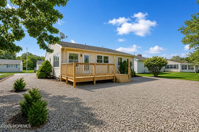 160 Westbrook Drive, Toms River, NJ 08757