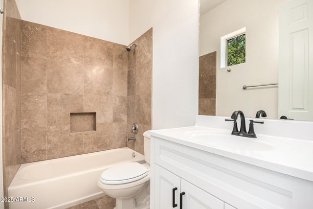 2069 E CEDAR Place, Chandler, AZ 85249