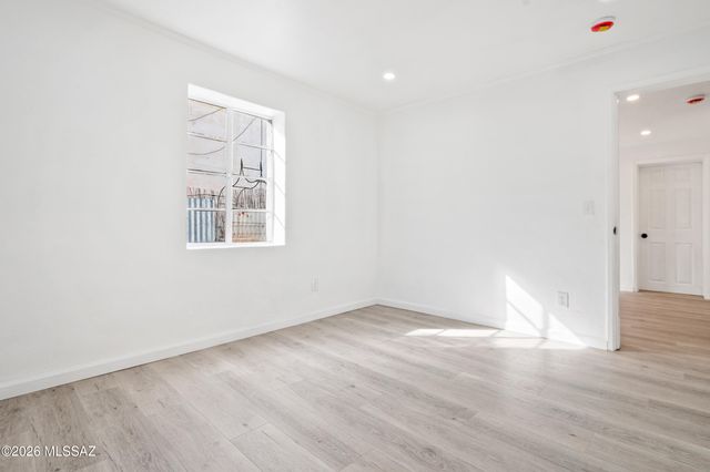 328 W 38th Street, Tucson, AZ 85713