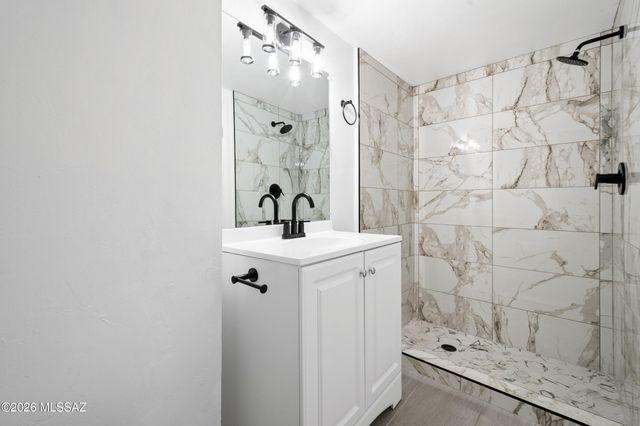 328 W 38th Street, Tucson, AZ 85713