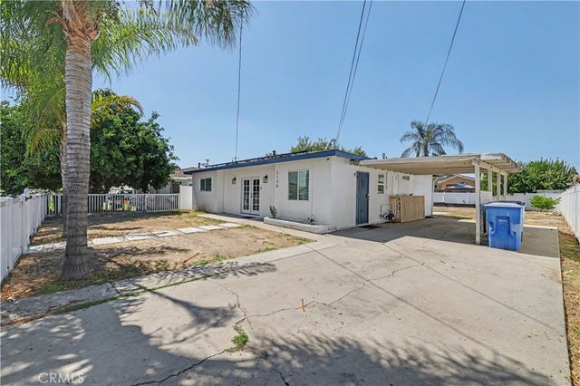 1136 Hancock, San Bernardino, CA 92411