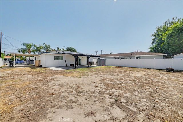 1136 Hancock, San Bernardino, CA 92411