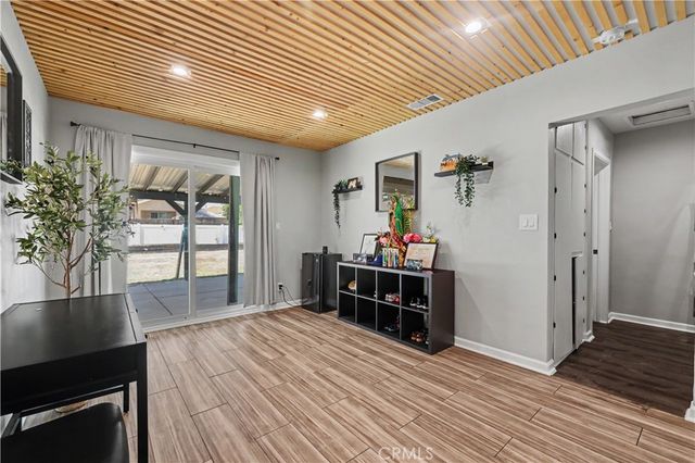 1136 Hancock, San Bernardino, CA 92411